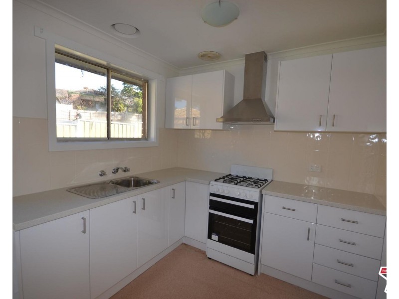 2/51 Diane Crescent, Croydon VIC 3136