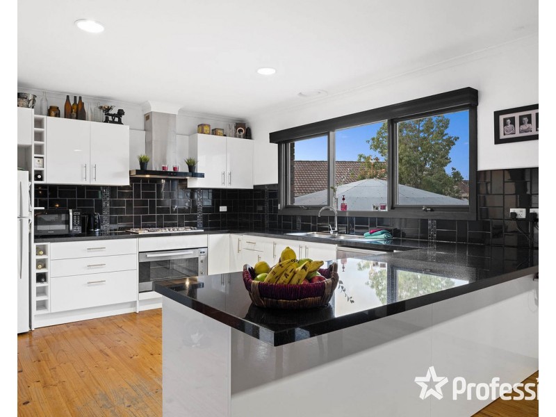 4 Carrington Court, Chirnside Park VIC 3116