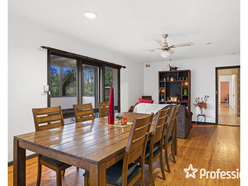 4 Carrington Court, Chirnside Park VIC 3116