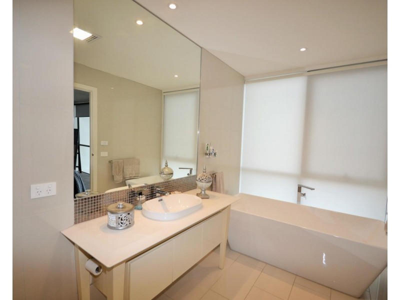 5 Belsay Chase, Chirnside Park VIC 3116