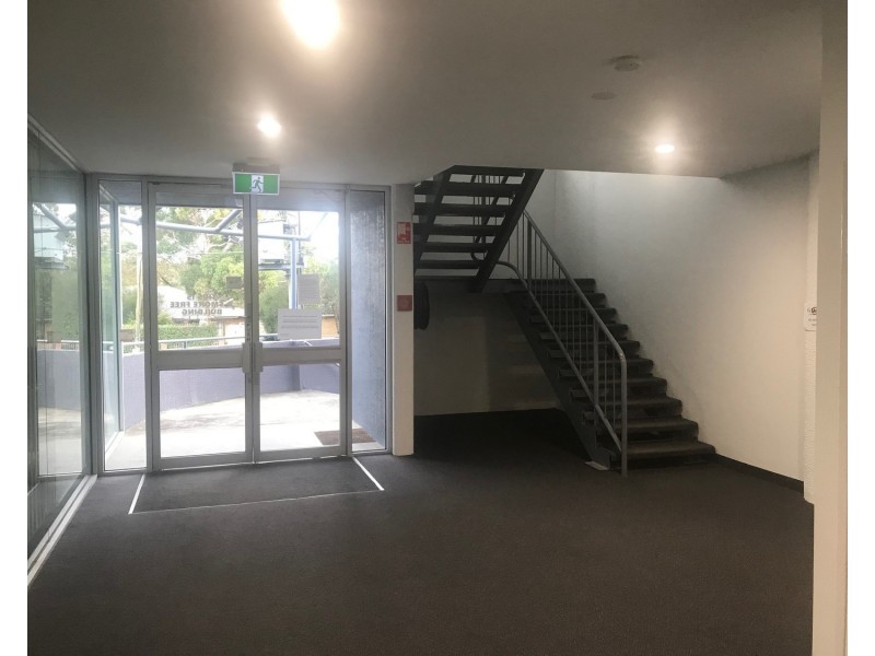 96 Manchester Road, Mooroolbark VIC 3138