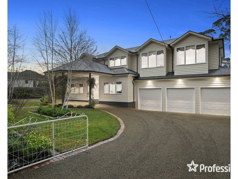 165 Cardigan Road, Mooroolbark VIC 3138