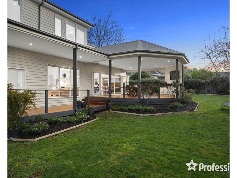 165 Cardigan Road, Mooroolbark VIC 3138