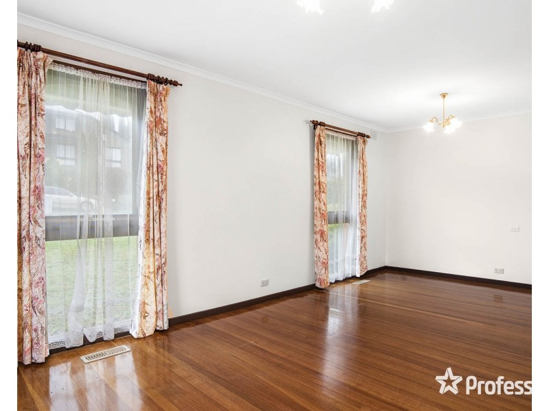 38 Clubpoint Drive, Chirnside Park VIC 3116