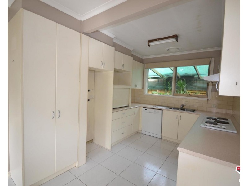 16 Tiffany Court, Montrose VIC 3765