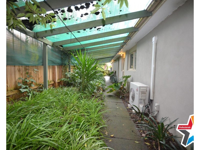 16 Tiffany Court, Montrose VIC 3765