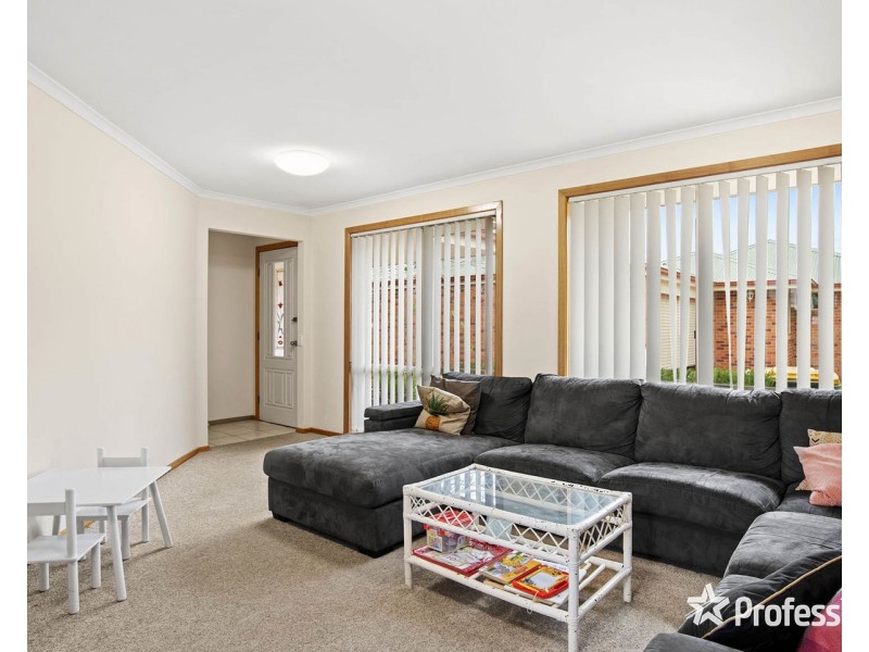 2/79 Taylor Road, Mooroolbark VIC 3138