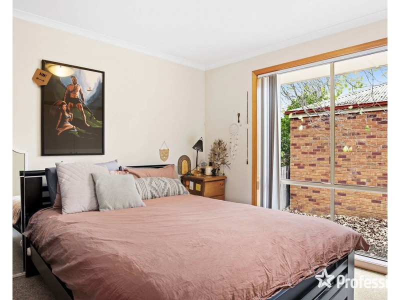 2/79 Taylor Road, Mooroolbark VIC 3138