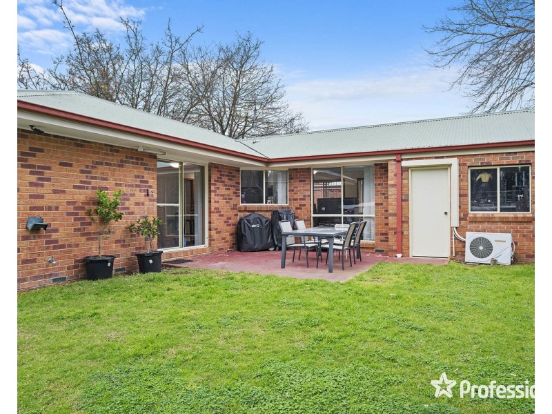2/79 Taylor Road, Mooroolbark VIC 3138