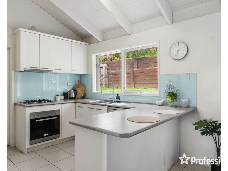 14 Landara Court, Mooroolbark VIC 3138