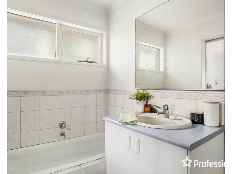 14 Landara Court, Mooroolbark VIC 3138