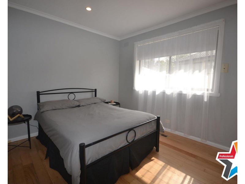 18 Greenville Street, Mooroolbark VIC 3138