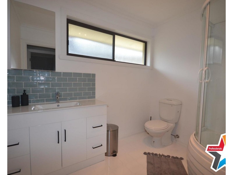 18 Greenville Street, Mooroolbark VIC 3138