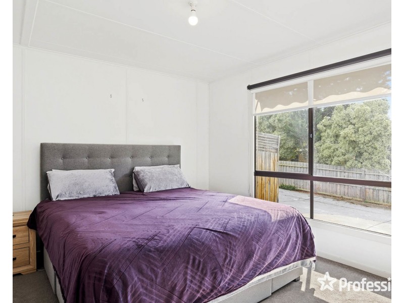 4a Nambour Drive, Mooroolbark VIC 3138