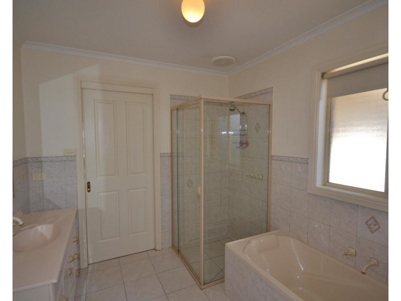 1/13 Kilsyth Avenue, Kilsyth VIC 3137