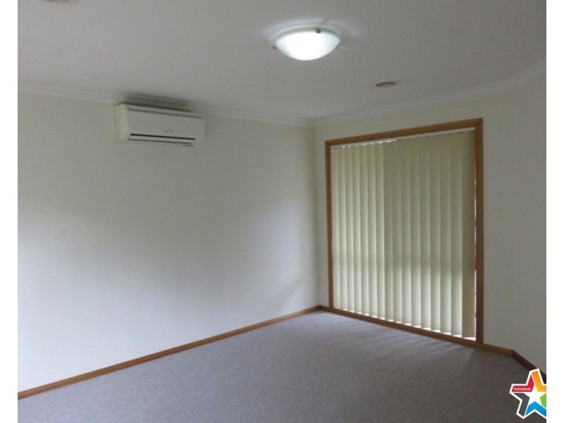 4/6 Devenish Avenue, Montrose VIC 3765