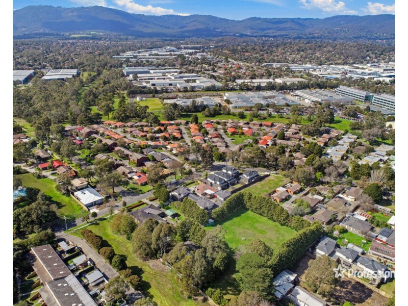 31 Hamilton Road, Bayswater North VIC 3153