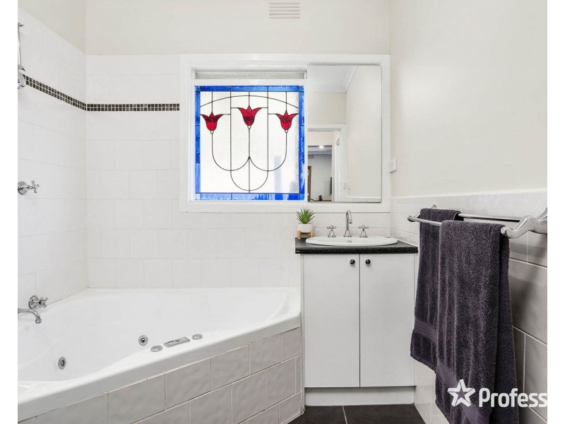 43 Dryden Concourse, Mooroolbark VIC 3138