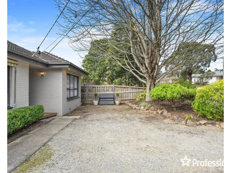 43 Dryden Concourse, Mooroolbark VIC 3138