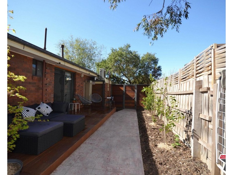 3/41 Newman Road, Croydon VIC 3136