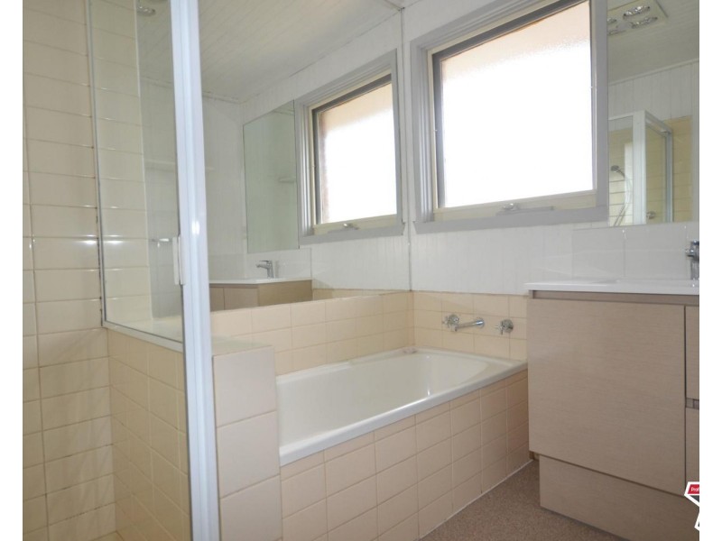 263 Manchester Road, Mooroolbark VIC 3138