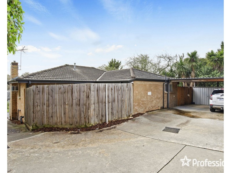 50 Cardigan Road, Mooroolbark VIC 3138