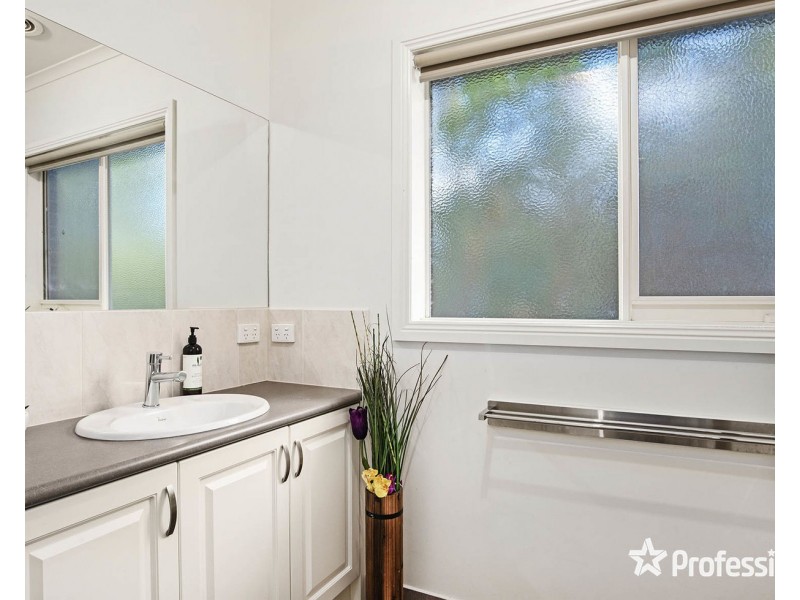 26a Kipling Avenue, Mooroolbark VIC 3138