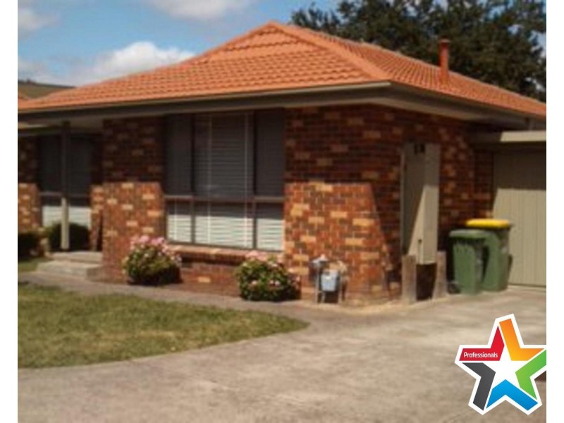 2/10-12 Urana Street, Kilsyth VIC 3137