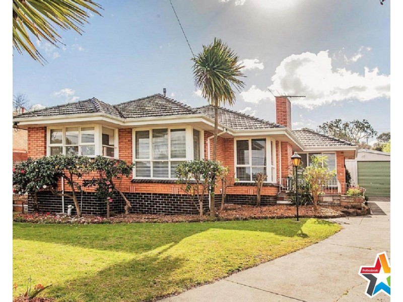 16 Sevenoaks Avenue, Croydon VIC 3136