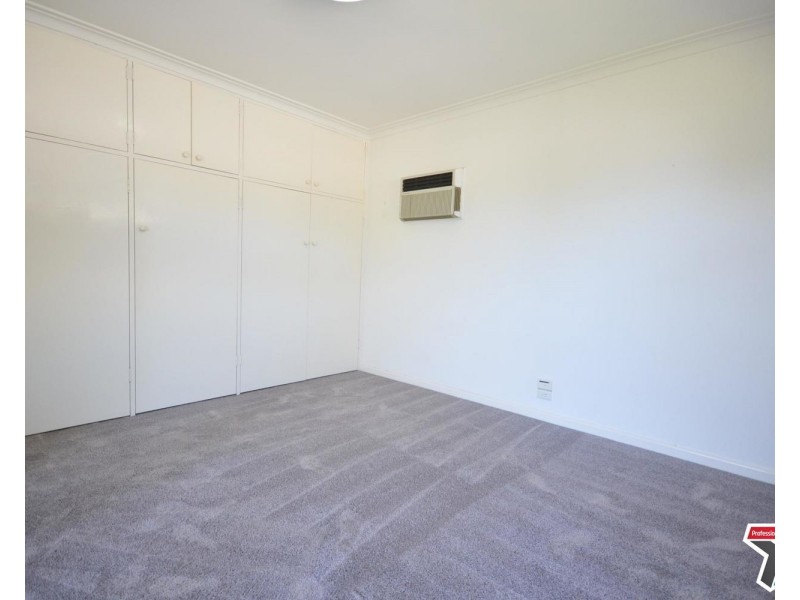 16 Sevenoaks Avenue, Croydon VIC 3136