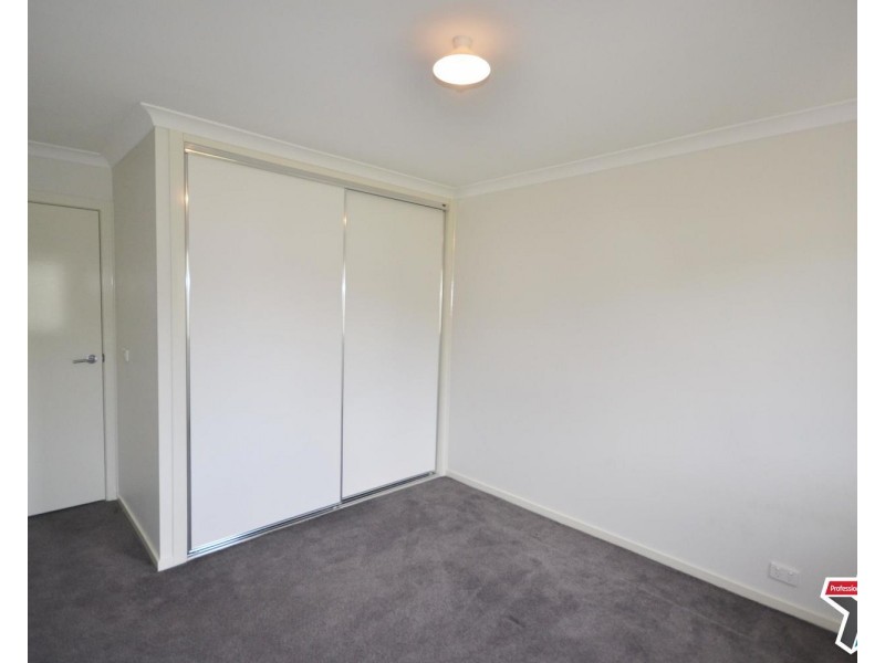 25 Spriggs Drive, Croydon VIC 3136