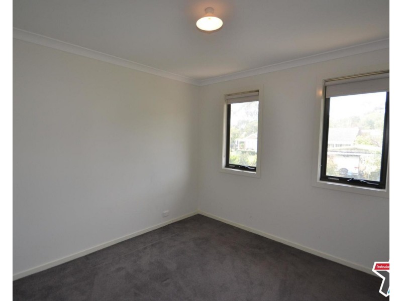 25 Spriggs Drive, Croydon VIC 3136