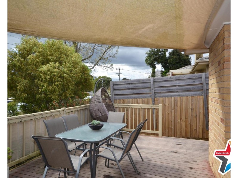 38  Cardigan Road, Mooroolbark VIC 3138