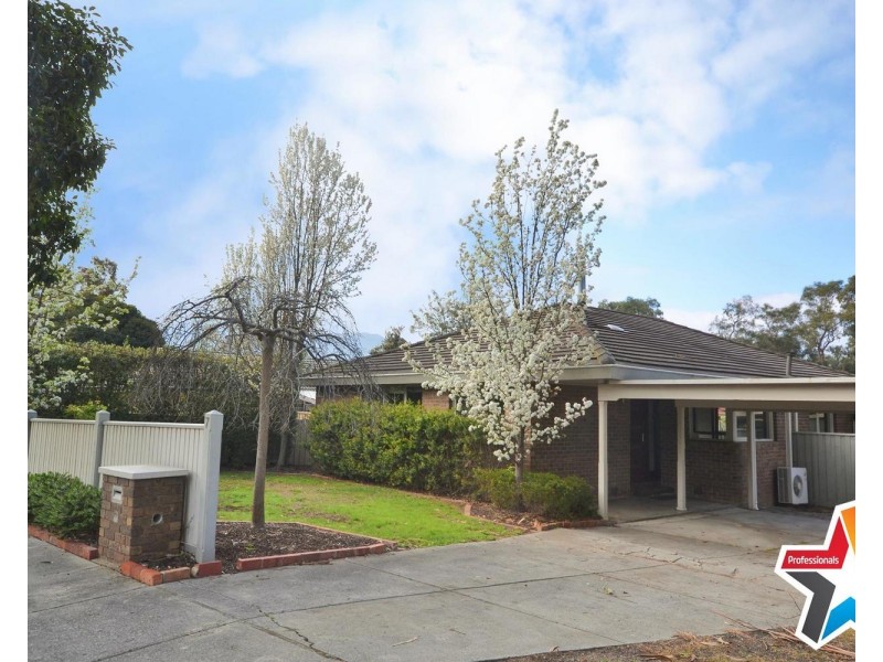 7 Landstrom Quadrant, Kilsyth VIC 3137