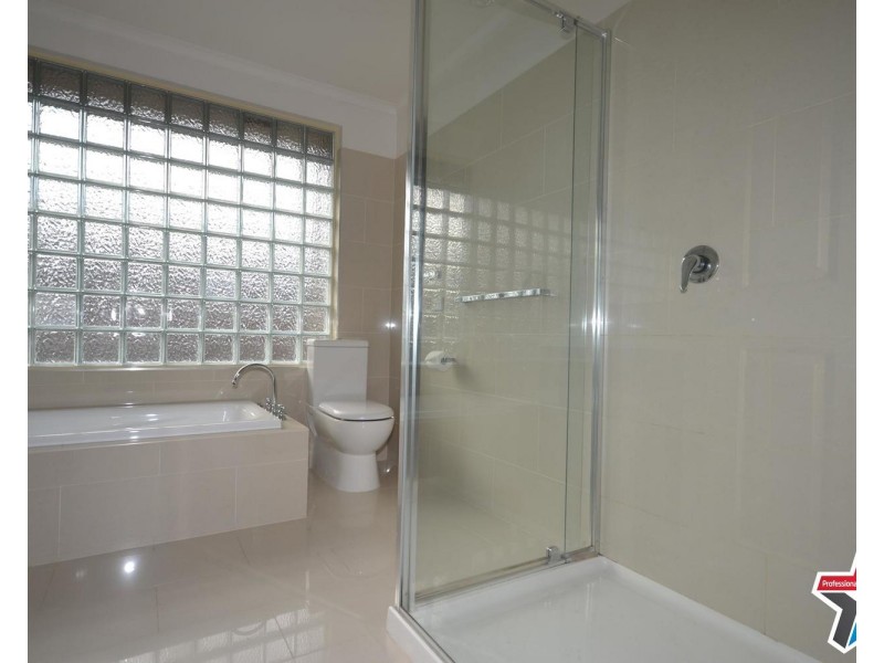 7 Landstrom Quadrant, Kilsyth VIC 3137