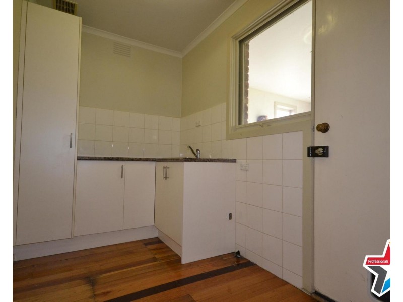7 Landstrom Quadrant, Kilsyth VIC 3137
