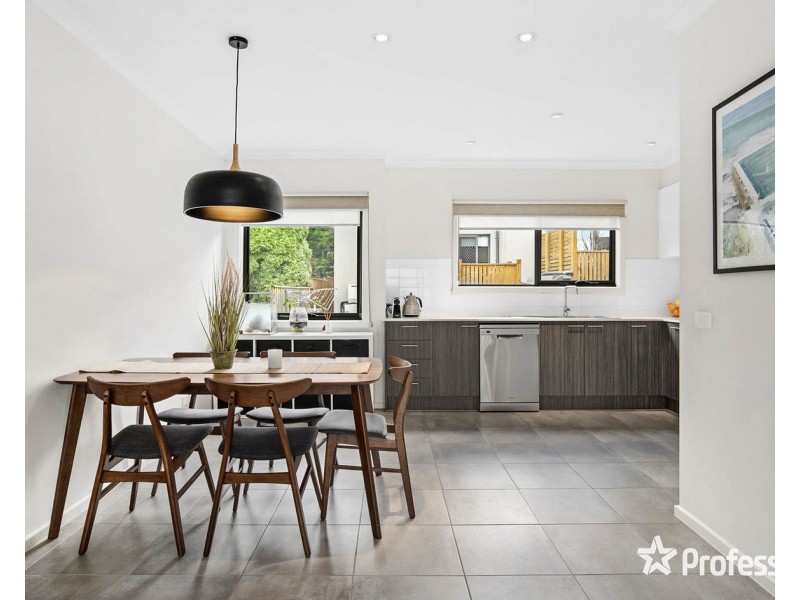 14 Primary Street, Mooroolbark VIC 3138