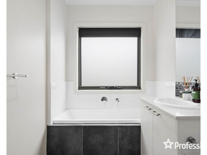 14 Primary Street, Mooroolbark VIC 3138