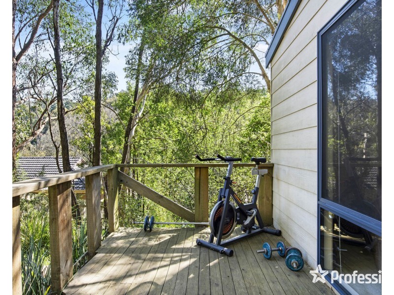 218 Swansea Road, Mount Evelyn VIC 3796