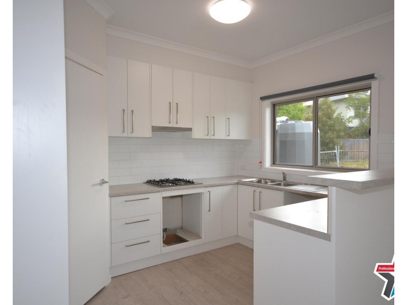 4 Reska Place, Mooroolbark VIC 3138