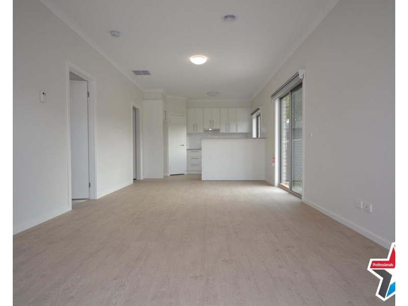 4 Reska Place, Mooroolbark VIC 3138