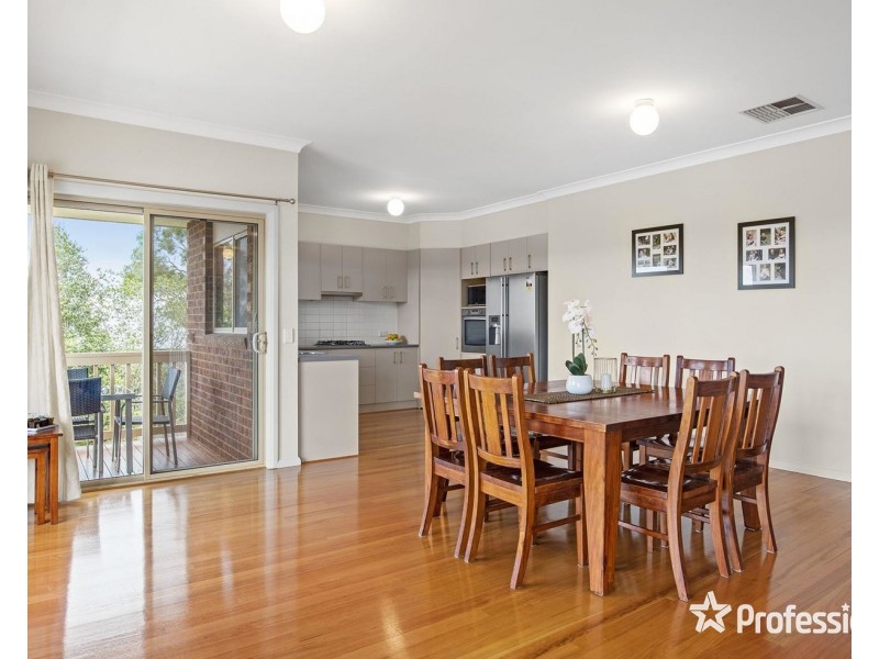 24 Summit Road, Lilydale VIC 3140