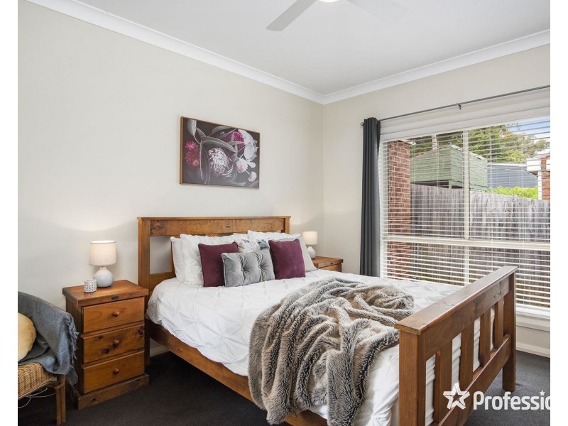 24 Summit Road, Lilydale VIC 3140