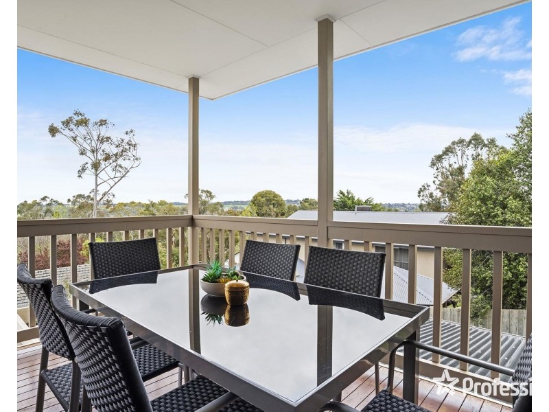 24 Summit Road, Lilydale VIC 3140