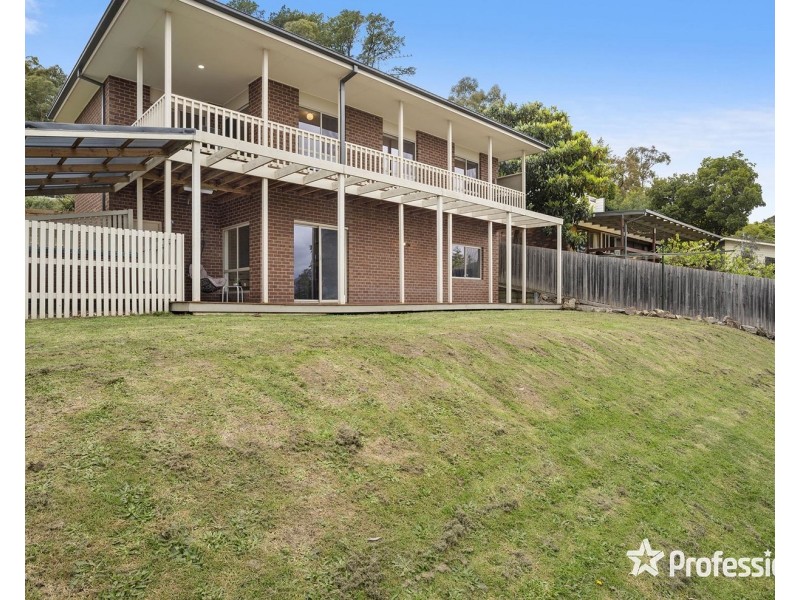 24 Summit Road, Lilydale VIC 3140