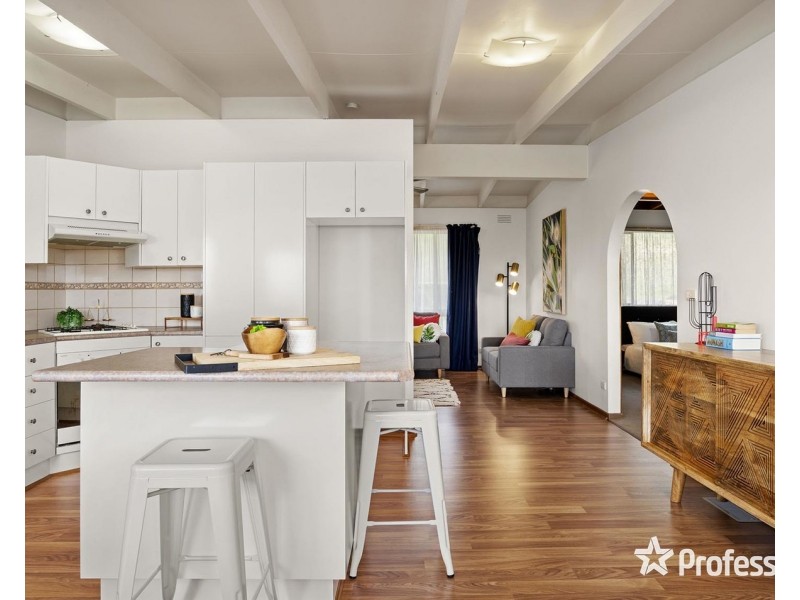 27 Edward Road, Chirnside Park VIC 3116