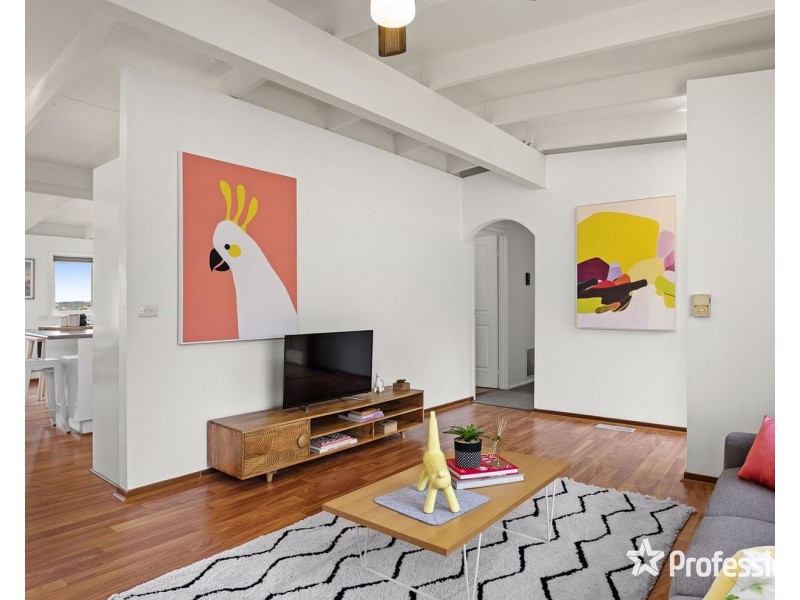 27 Edward Road, Chirnside Park VIC 3116