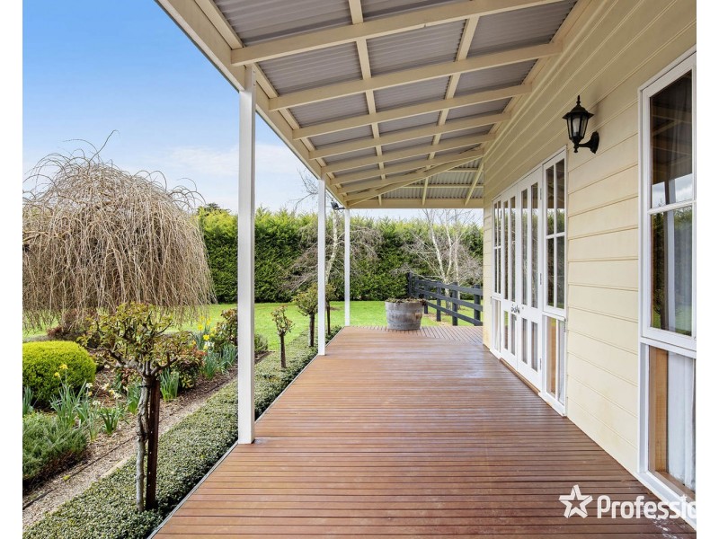 59 Spring Road, Silvan VIC 3795