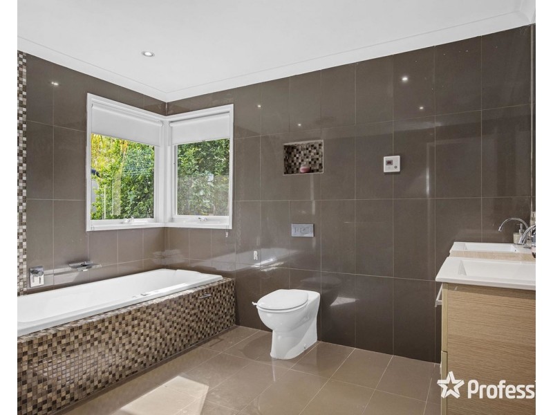 3 Partridge Way, Mooroolbark VIC 3138