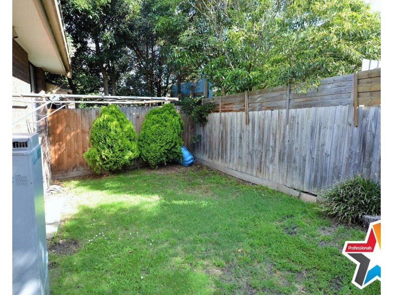 4/4 Starcross Avenue, Croydon VIC 3136